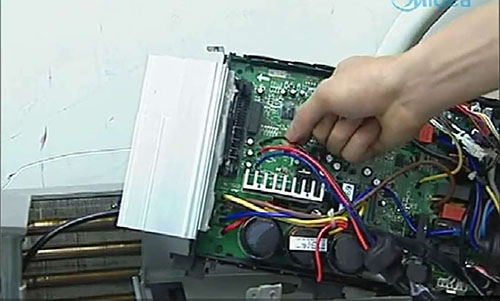 柯桥美的空调电话是多少