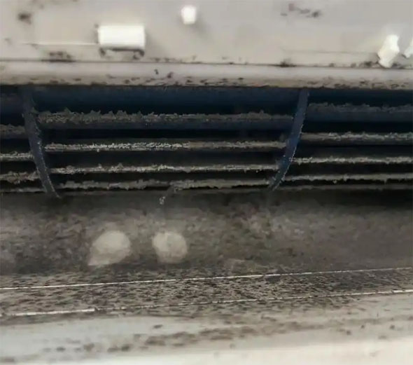 柯桥空调吹的风有股烧焦味是怎么回事